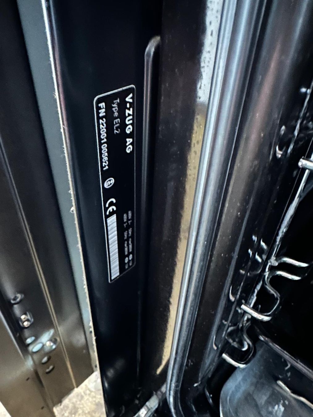 V-Zug Forni: V-ZUG Backofen/2x Gussplatte – Usato da Spreitenbach venduto da Space_X 6