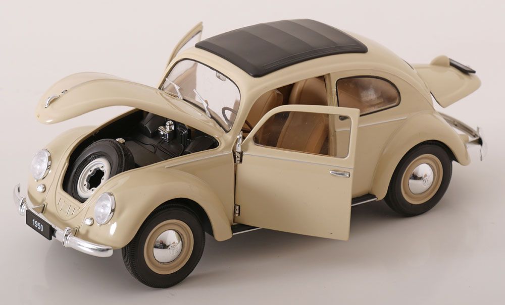 Volkswagen Modellini d'auto: VW BRETZEL KÄFER 1950 BEIGE 1:18 WELLY – Nuovo e nell'imballaggio originale da Suhr venduto da Moebelsiralfred 2