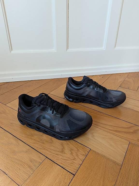 On Herrenschuhe: On x Slam Jam Cloudflow 5  Limitiert  NEU  Gr. 43 – Neu und originalverpackt aus Basel von tintintelefon 1
