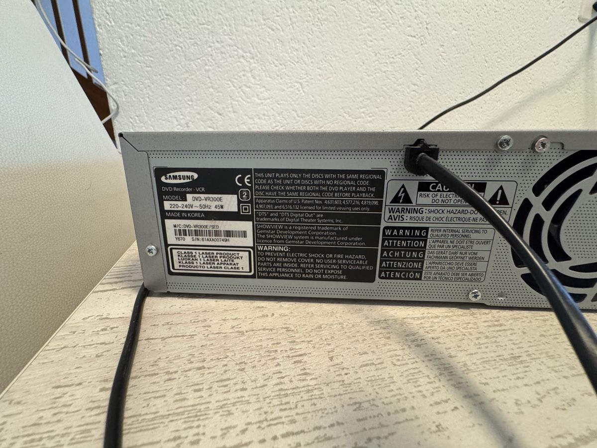 Samsung Registratori: Samsung DVD-VR300E vhs dvd recorder – Usato da Zunzgen venduto da milesdavis76 6