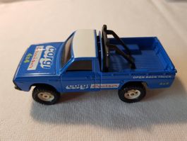 Corgi Mazda BJ6000 Pickup 4x4 blauer Kombi Modellauto
