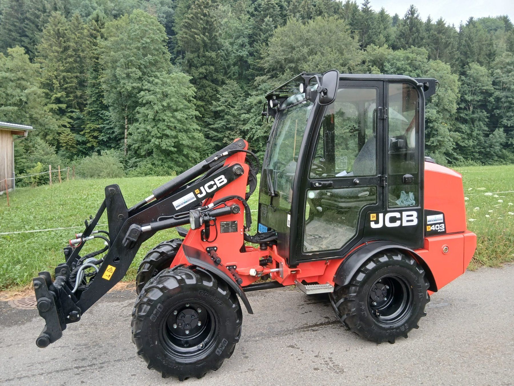 Jcb Caricatori: Hoflader JCB 403 – Usato da Dussnang venduto da kaschudu 1