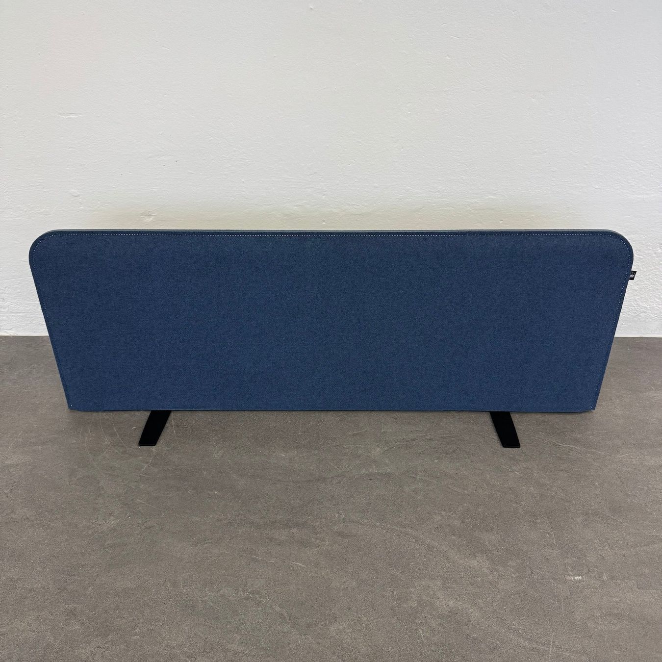 Paraventi: Buzzi.Space BuzziShield Desk Tischtrennwand 1400mm – Usato da Schönenwerd venduto da mcofficeshop