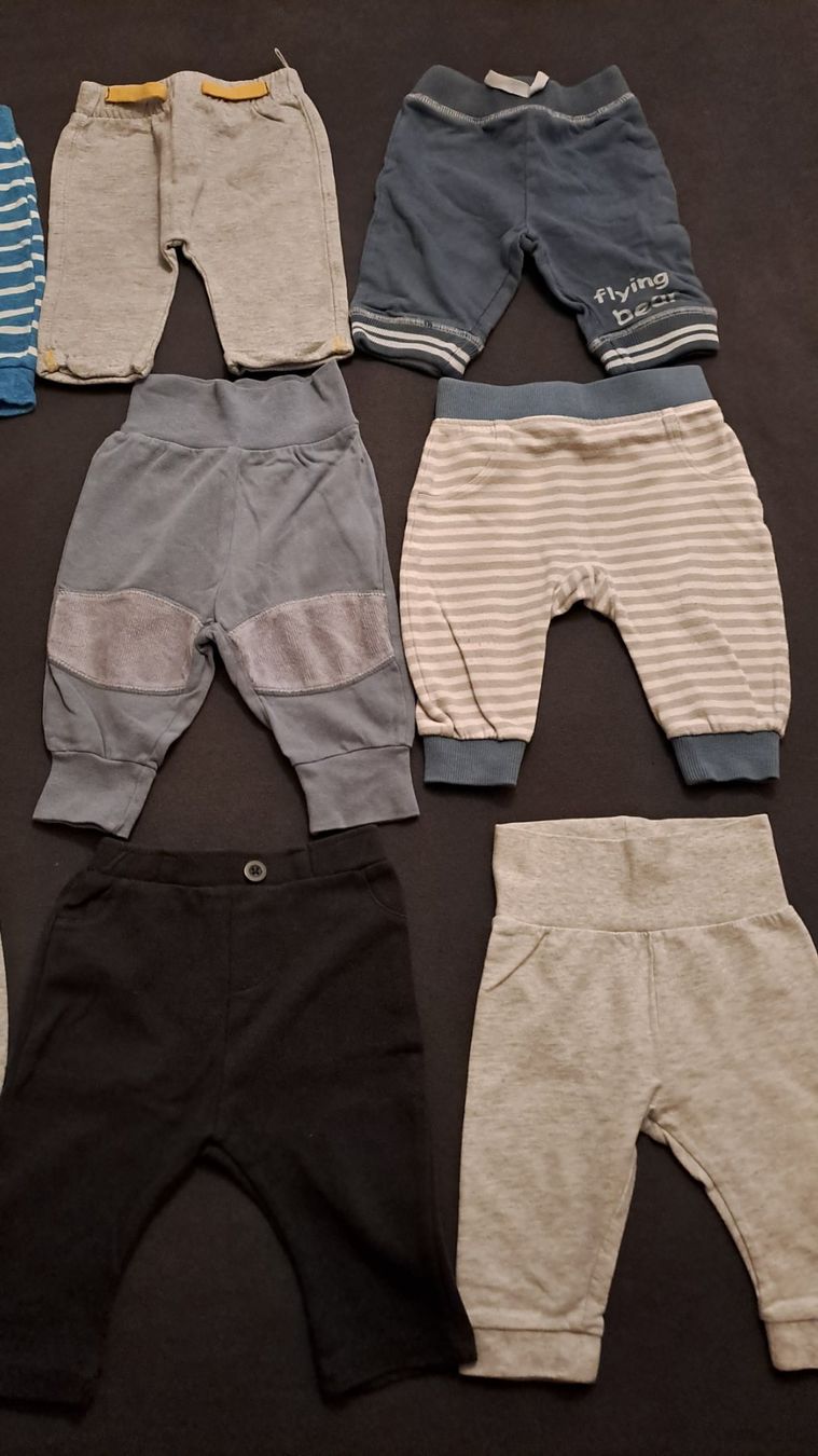 Pantaloni: Hosen Gr.62/68 Kleiderpaket – Usato da Oberrieden venduto da Raja011 2