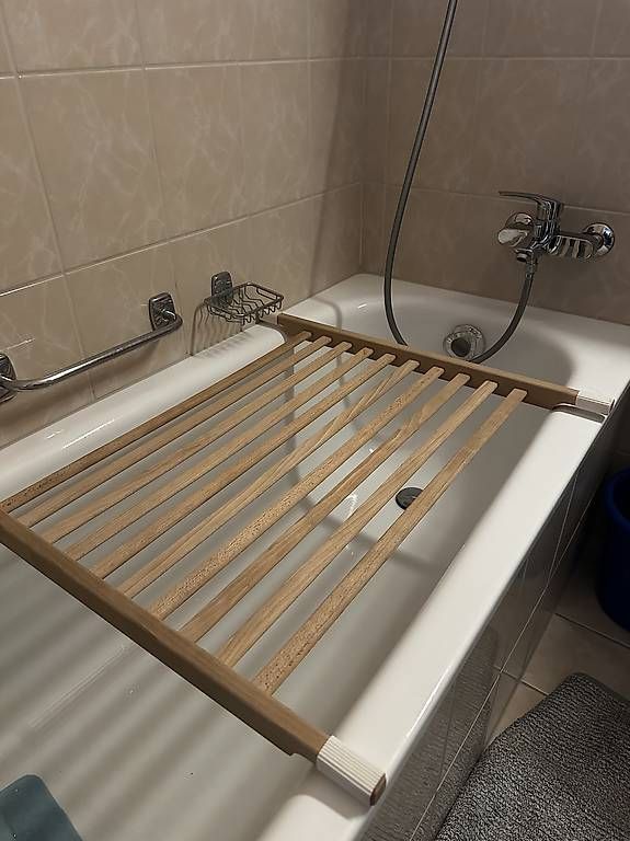 Vasche da bagno: Rehausse de baignoire pour bébé  – Usato da Fribourg venduto da bmz3