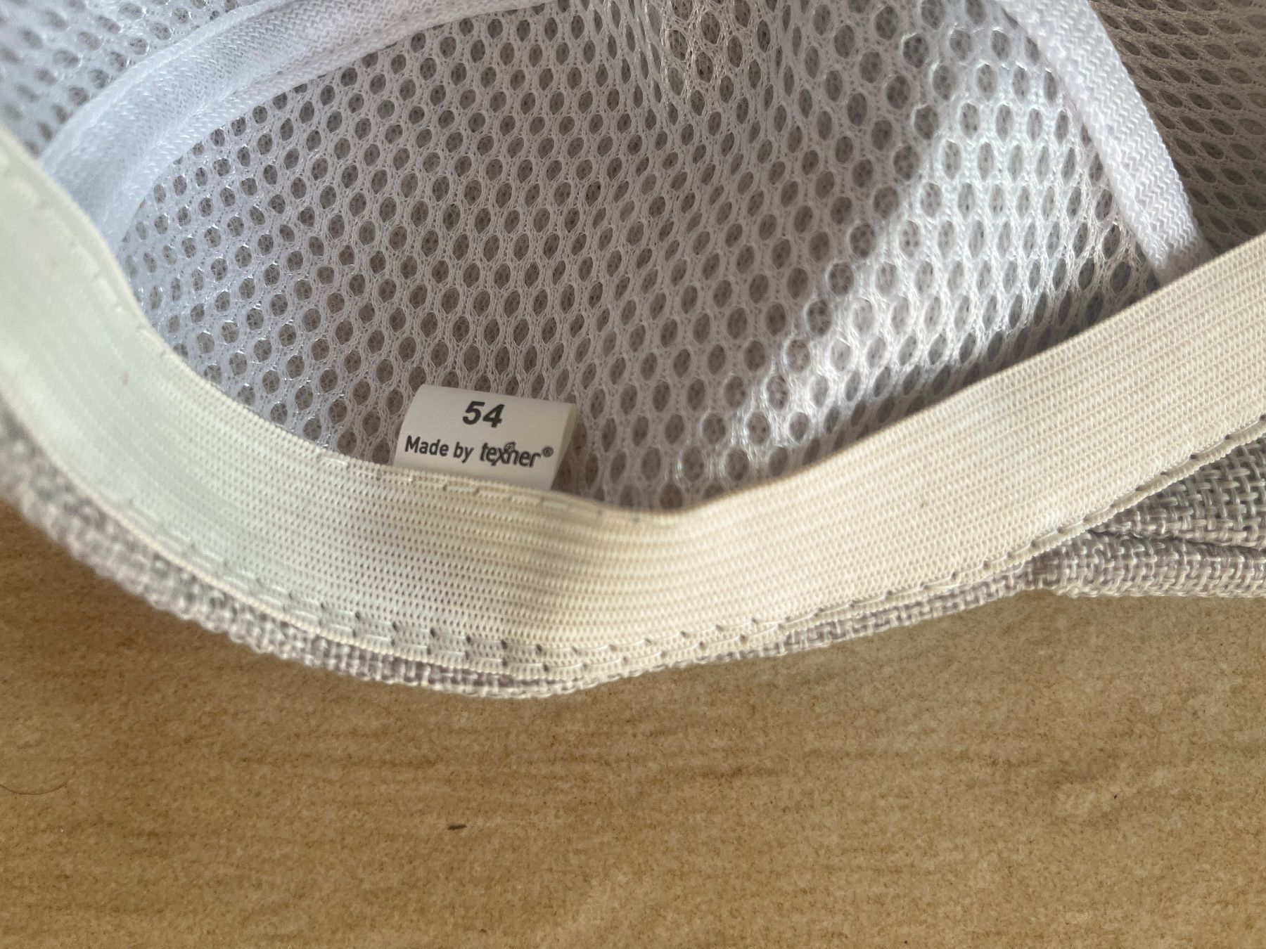 Hüte, Mützen & Caps: Chapeau béret casquette Provins – Gebraucht aus Vernayaz von Darkfrost 3