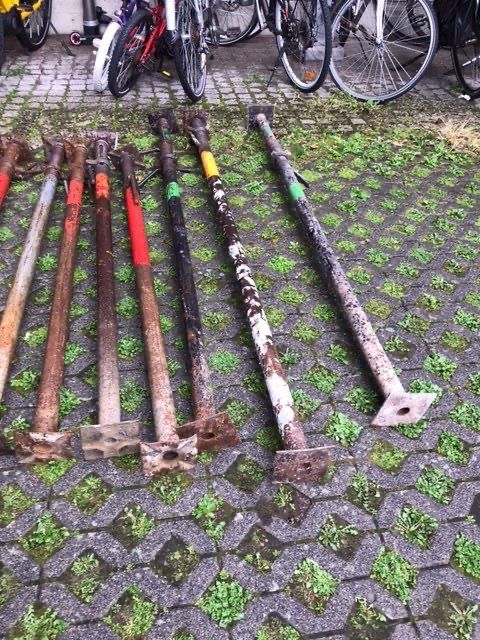 Echafaudages: divers étais – D'occasion à Vevey par cburgle 1