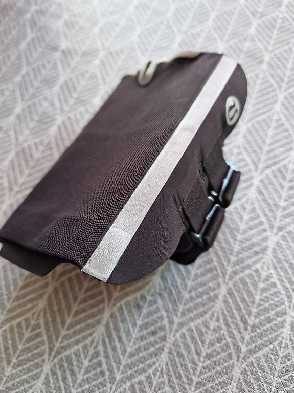 Bracelets: Lululemon Fast and Free Running Armband – D'occasion à Dietlikon par bmajorino 1