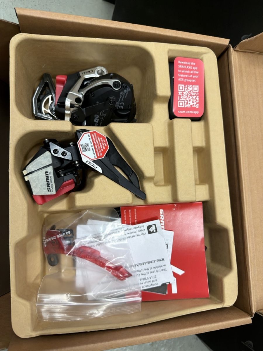 Pièces détachées: SRAM RED eTap AXS E1 2x HRD Groupset MY2024 – Neuf avec emballage d'origine à Wilderswil par bikeboxoutlet