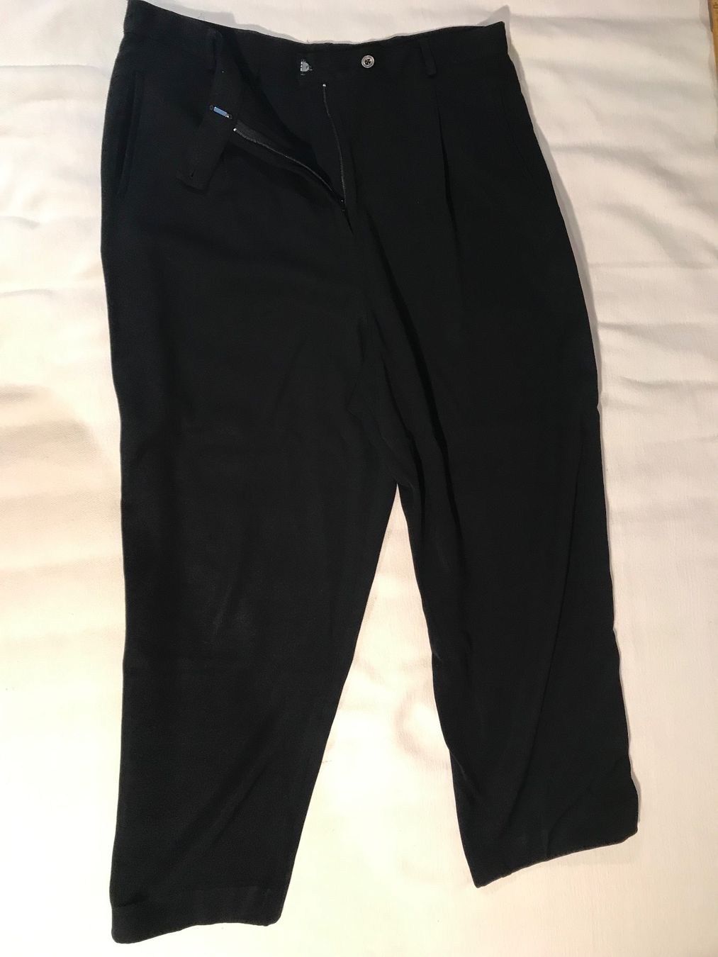 Pantaloni: Schwarze Damen-Hose – Usato da Therwil venduto da jonasiw