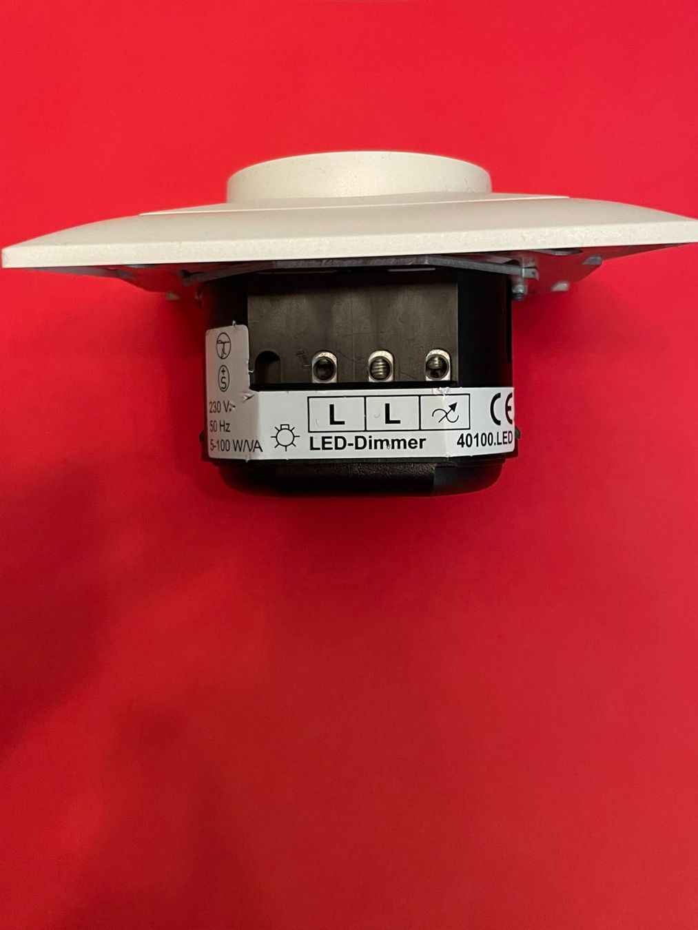 Feller Interruttori: LED-Dimmer von Feller – Usato da Ebikon venduto da Mangotango1 1