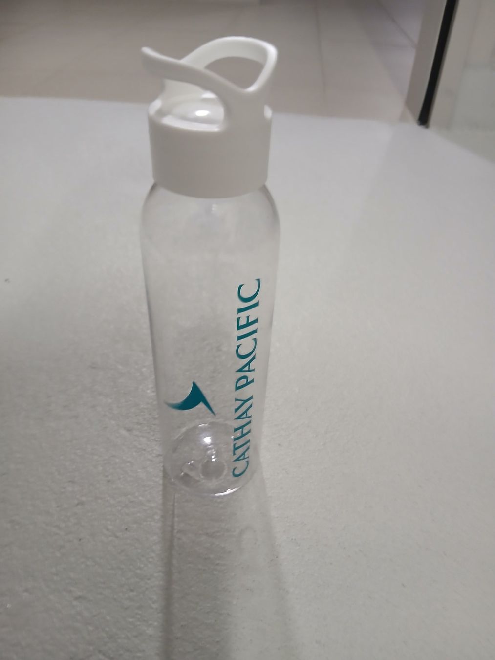 Trinkflaschen & Thermosflaschen: Cathay Pacific Trinkflasche – Gebraucht aus Oberglatt ZH von Sandro0124