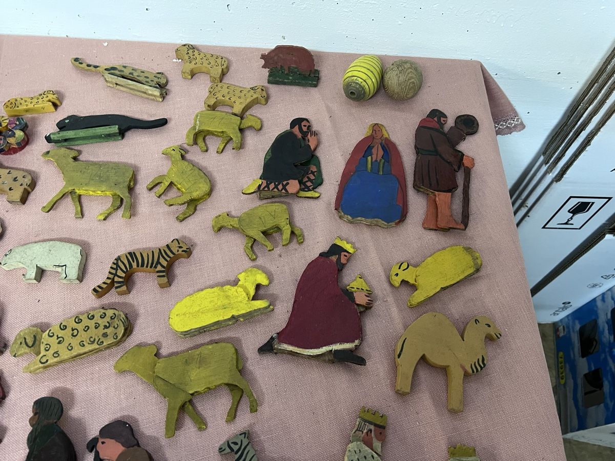 Alle Dekorationen: Krippenfiguren Set mit LED Vorhängen(107) – Gebraucht aus Glattfelden von bro_f2vv 2