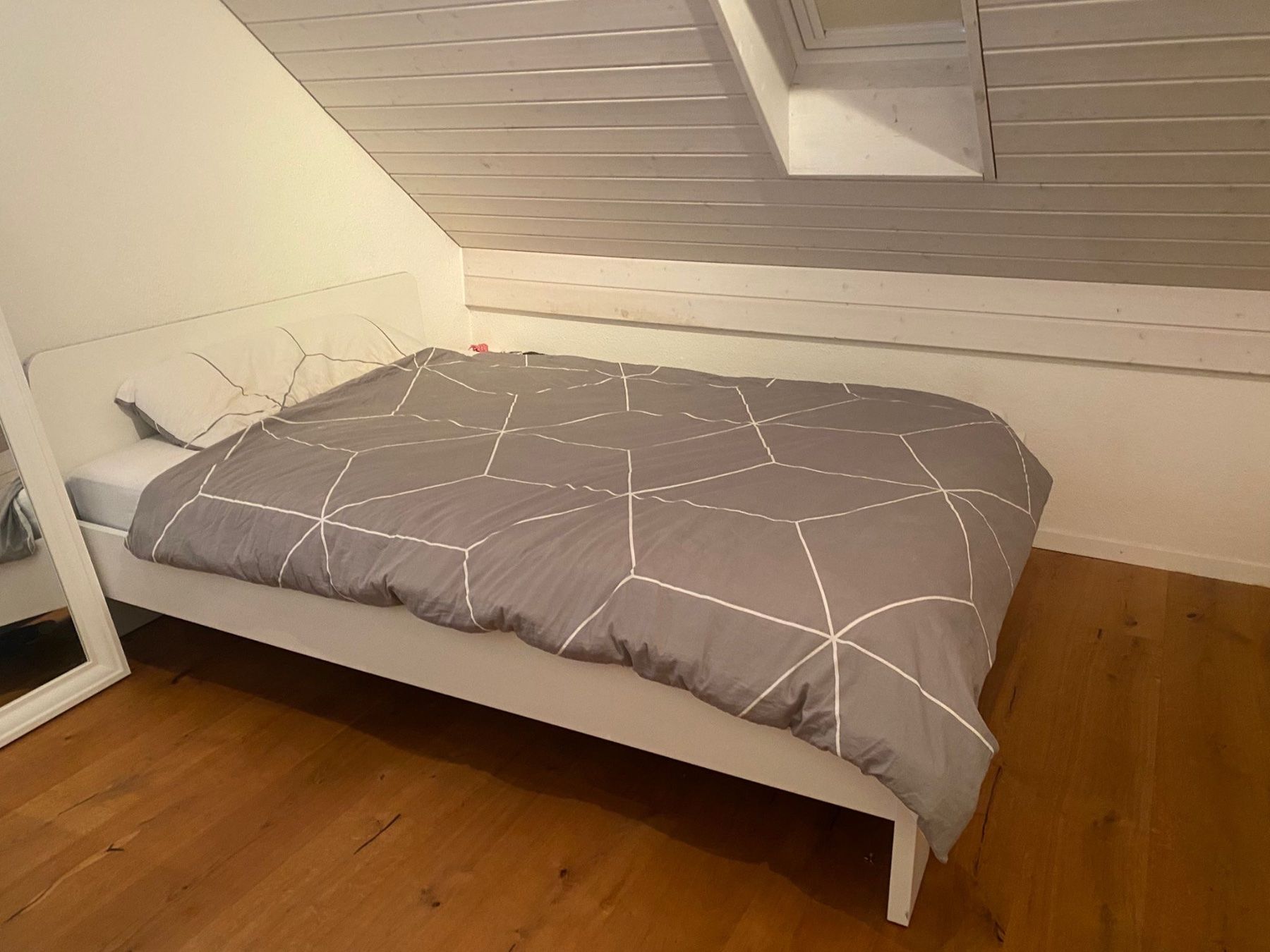 Ikea Letti: Bett 140x200 – Usato da Eglisau venduto da tinamin