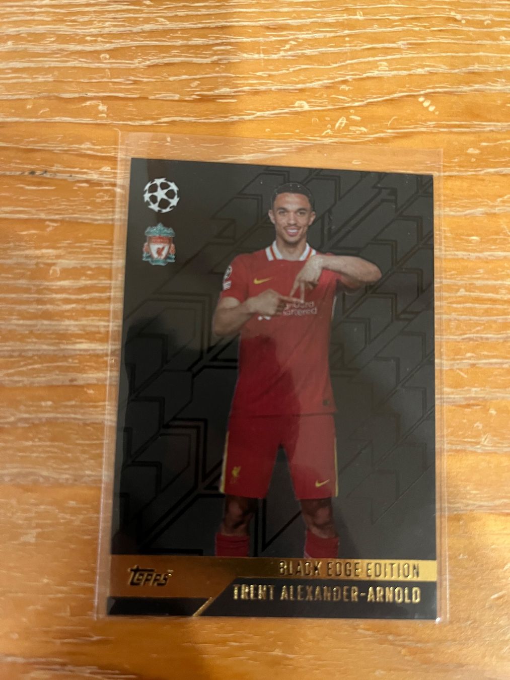 Topps Sammelbilder & Trading cards: Trent Alexander Arnold black egde – Gebraucht aus Balzers von jos_6r9r