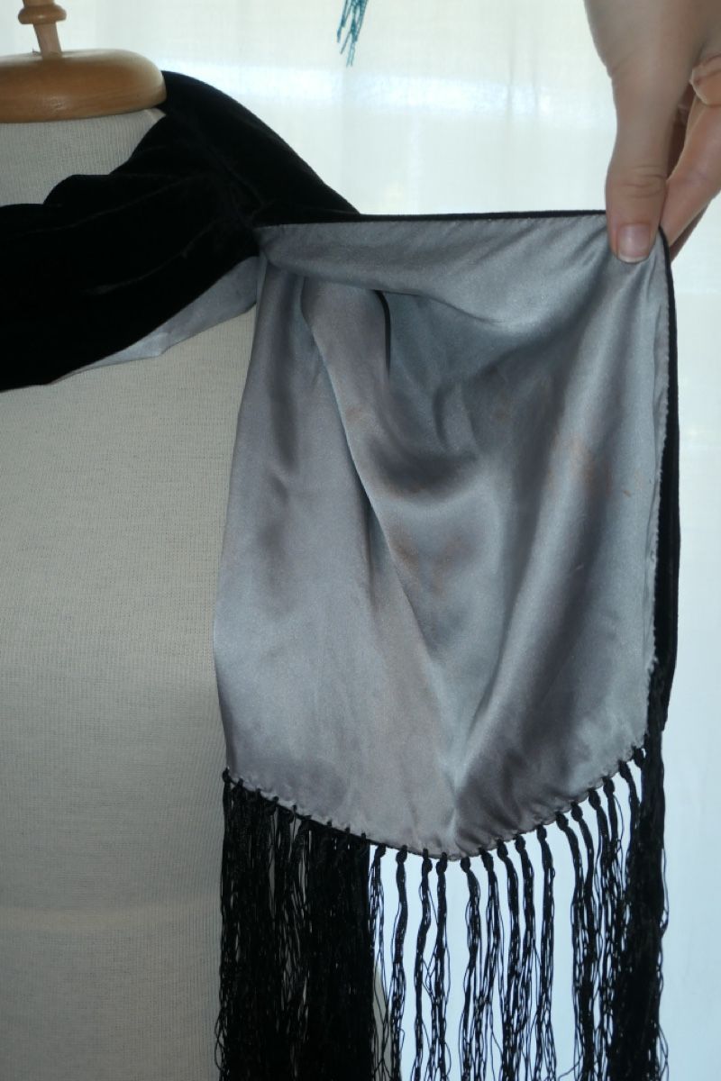 Foulard & Sciarpe: Schal Samt schwarz mit Fransen Zustand gut – Usato da Kriens venduto da phi_l95v 3