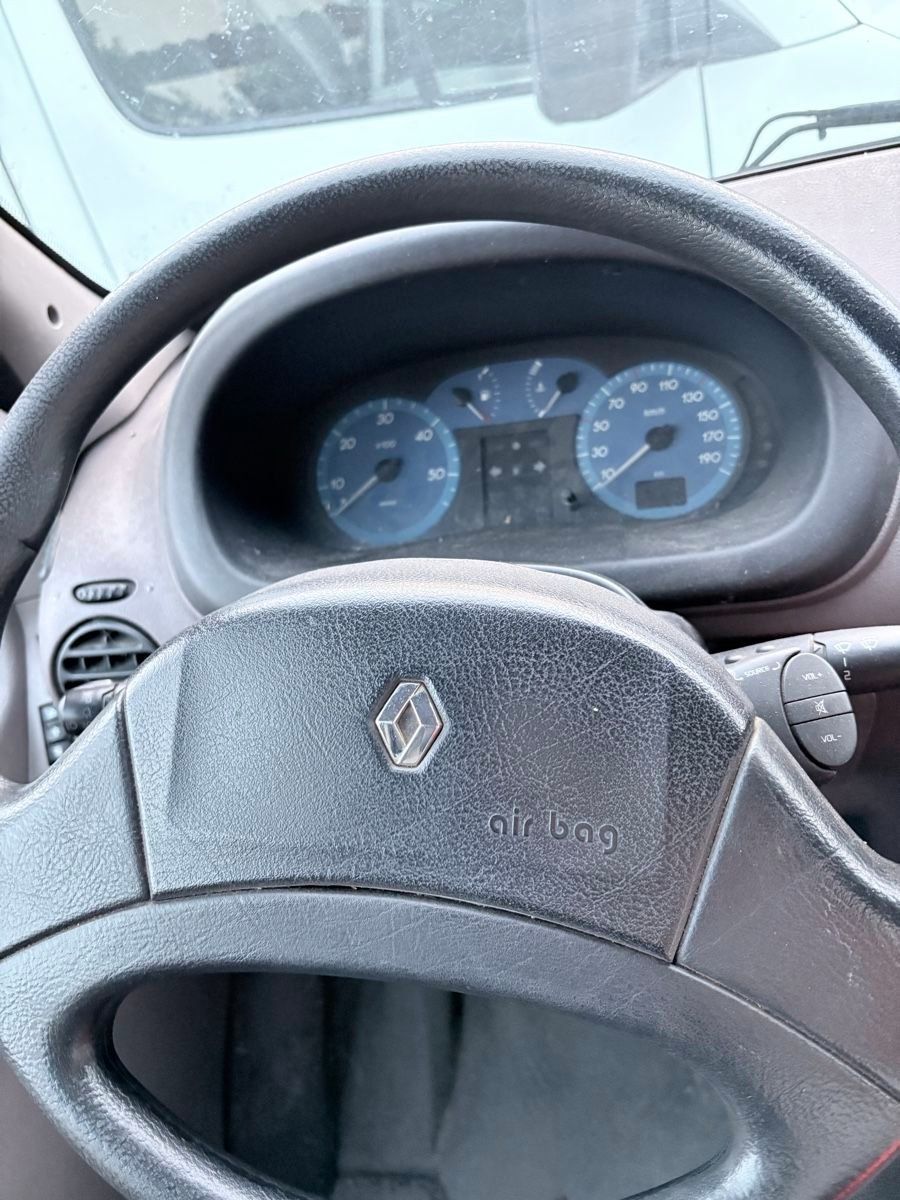 Renault Camions: Renault Master 2.8 dTI – Défectueux à Rorschacherberg par zje_ypb7 4
