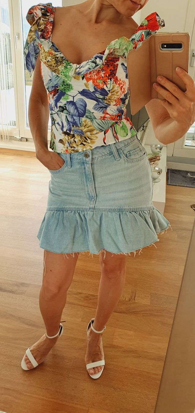 Zara Top: Sommertop bunt XS/32 – Usato da Stansstad venduto da InStyle8