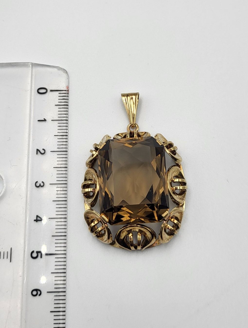 Ciondoli: Gold 585 Anhänger Mit Rauchquarz – Usato da Wald ZH venduto da Aniade