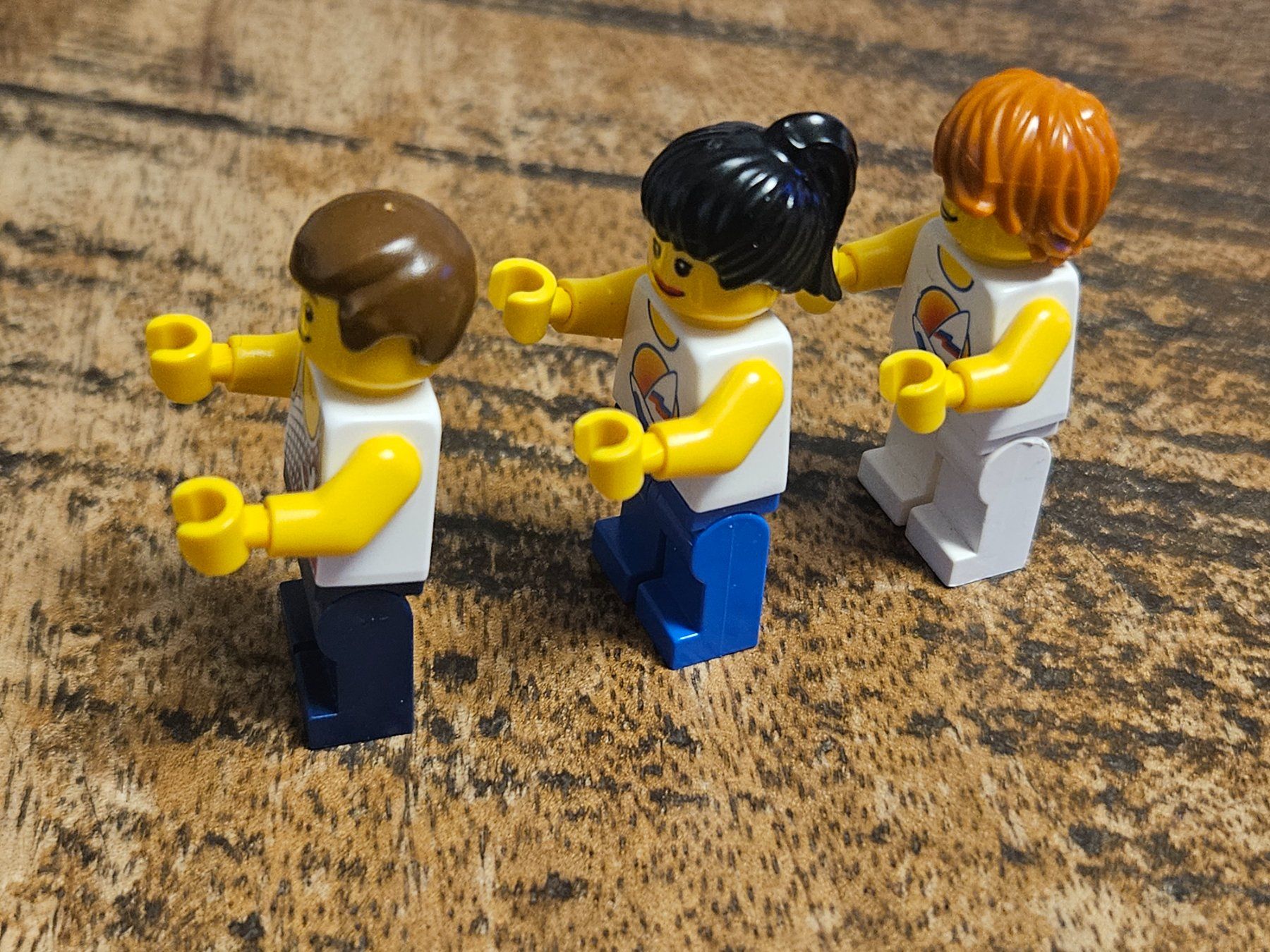 Lego Kit di costruzioni: lego lot de 3 figurines – Usato da Confignon venduto da Ecrofigs 2