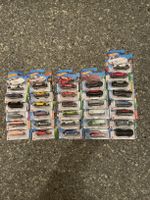 Lot. 32 HotWheels Euro cars