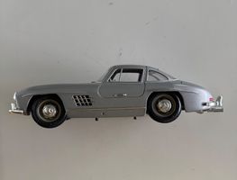 Modellauto Mercedes 300SL 1/18 Silber