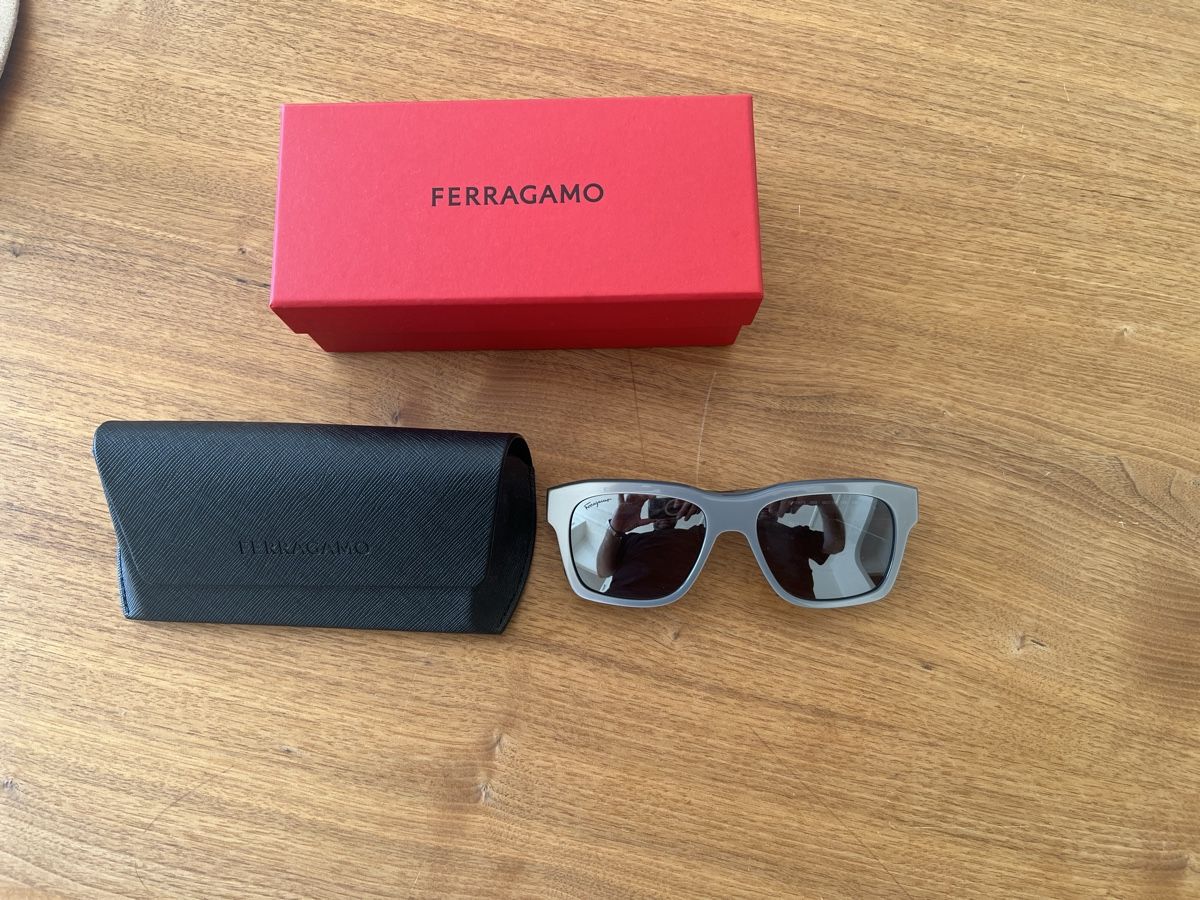 Salvatore Ferragamo Brillen & Gläser: Sonnenbrille Ferragamo – Gebraucht aus Biel/Bienne von Sev.mart