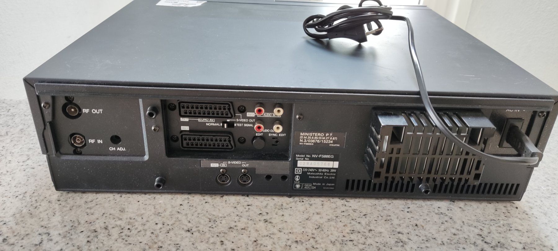 Panasonic Enregistreurs: Super-VHS Videorecorder FS88 von PANASONIC – D'occasion à Schongau par Retro_Shop 4