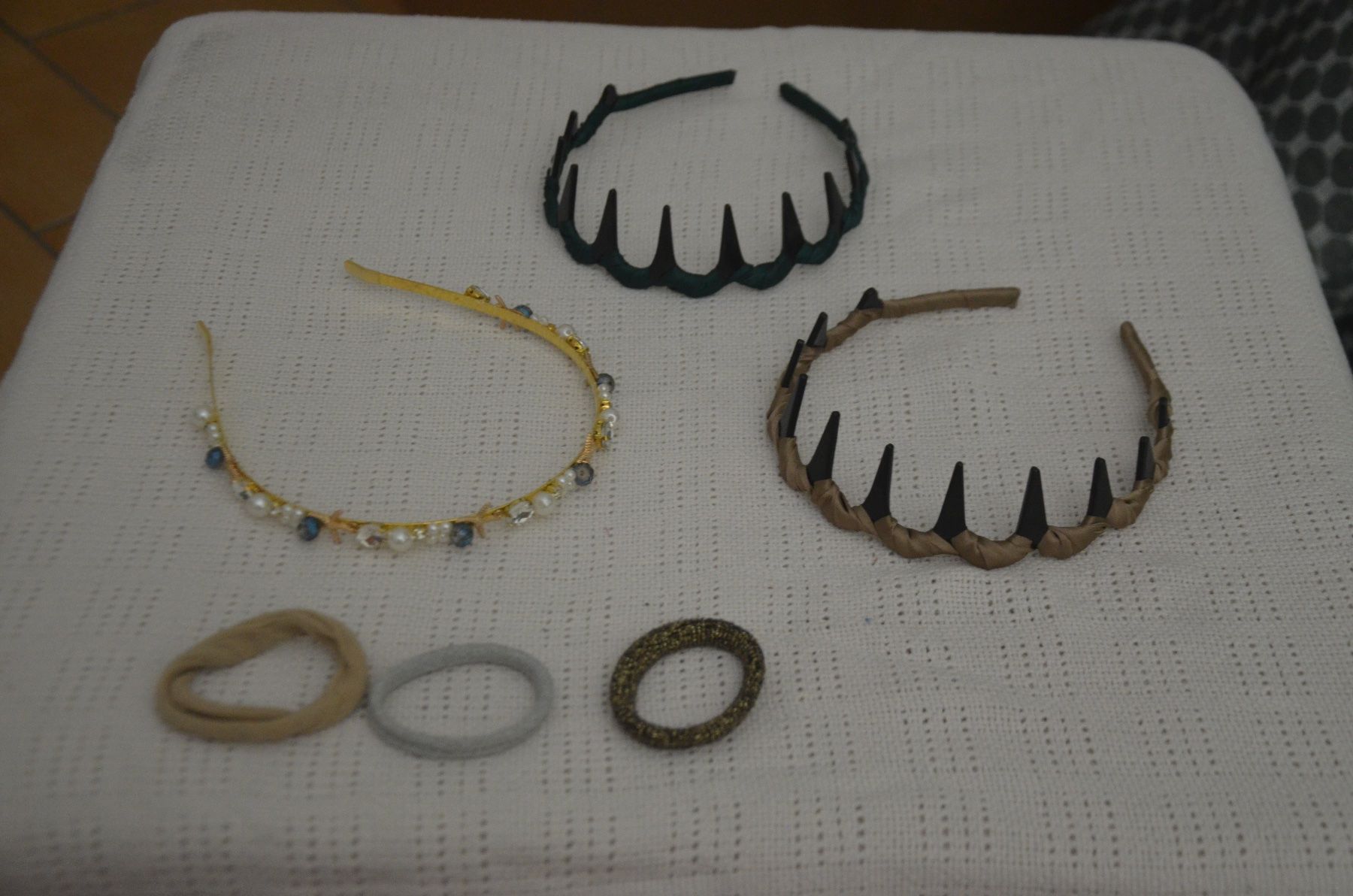 Accessori per capelli: FUR HAARE – Usato da Chiasso venduto da Dolly015