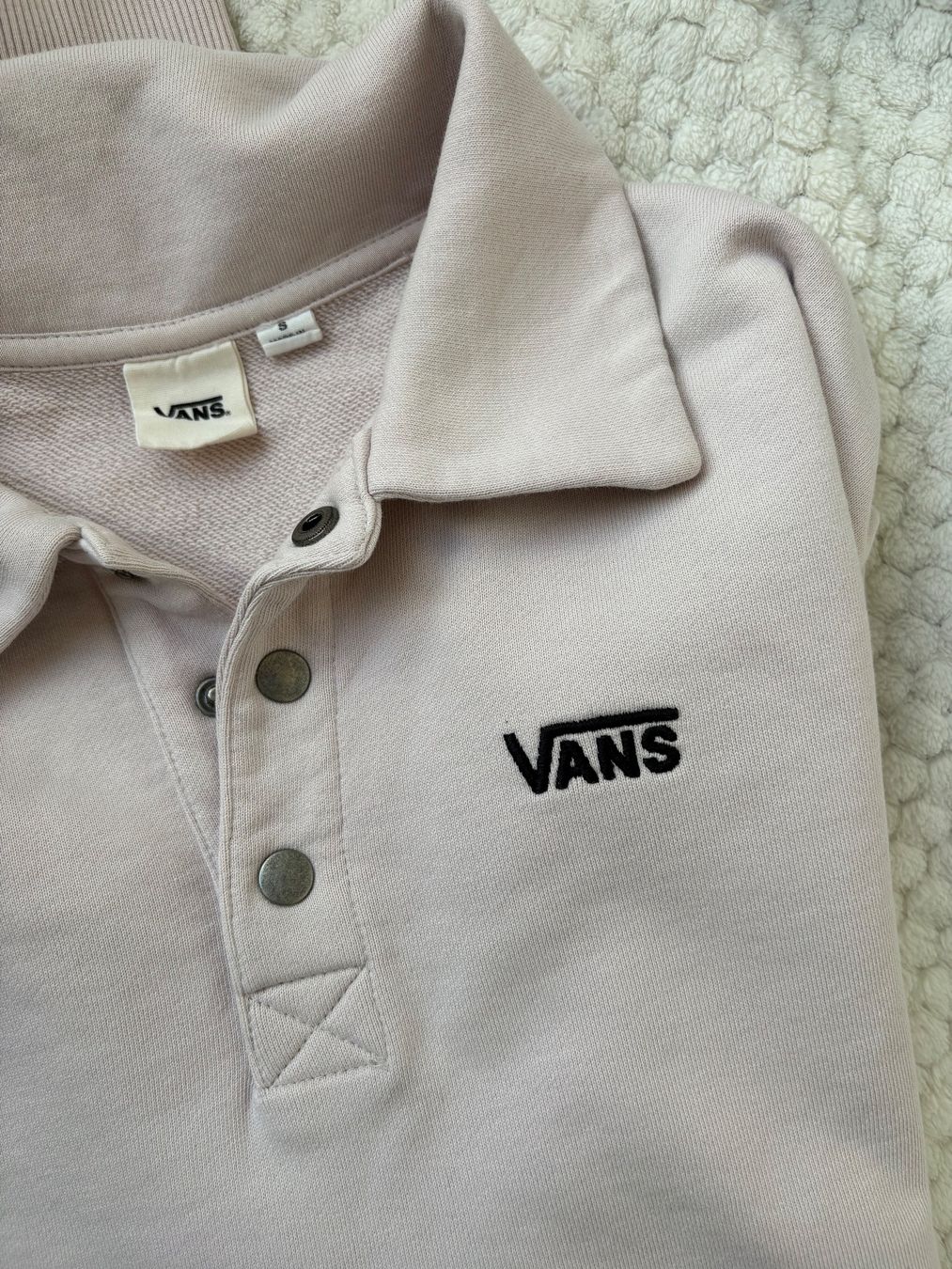Pullover & Sweatshirts: pull rose clair Vans – Gebraucht aus Sorens von ma.stlz 1
