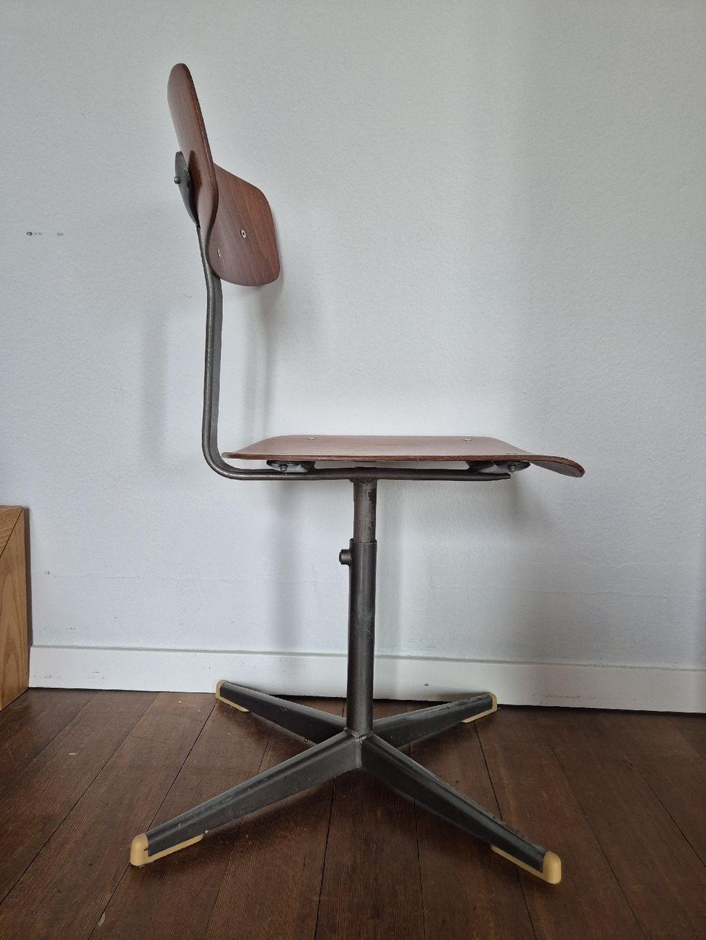 Sedie: Stuhl, Höhenverstallbar, Vintage – Usato da Frenkendorf venduto da naibaf01 1