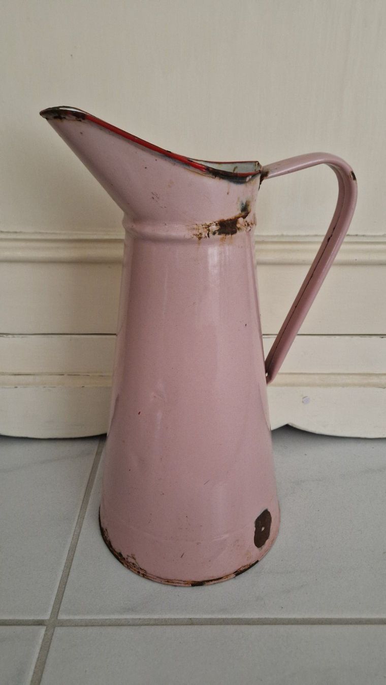 Annaffiatura & Irrigazione: Grosse emailliert Kanne rosa antik shabby – Usato da Rütihof venduto da Teddy1985
