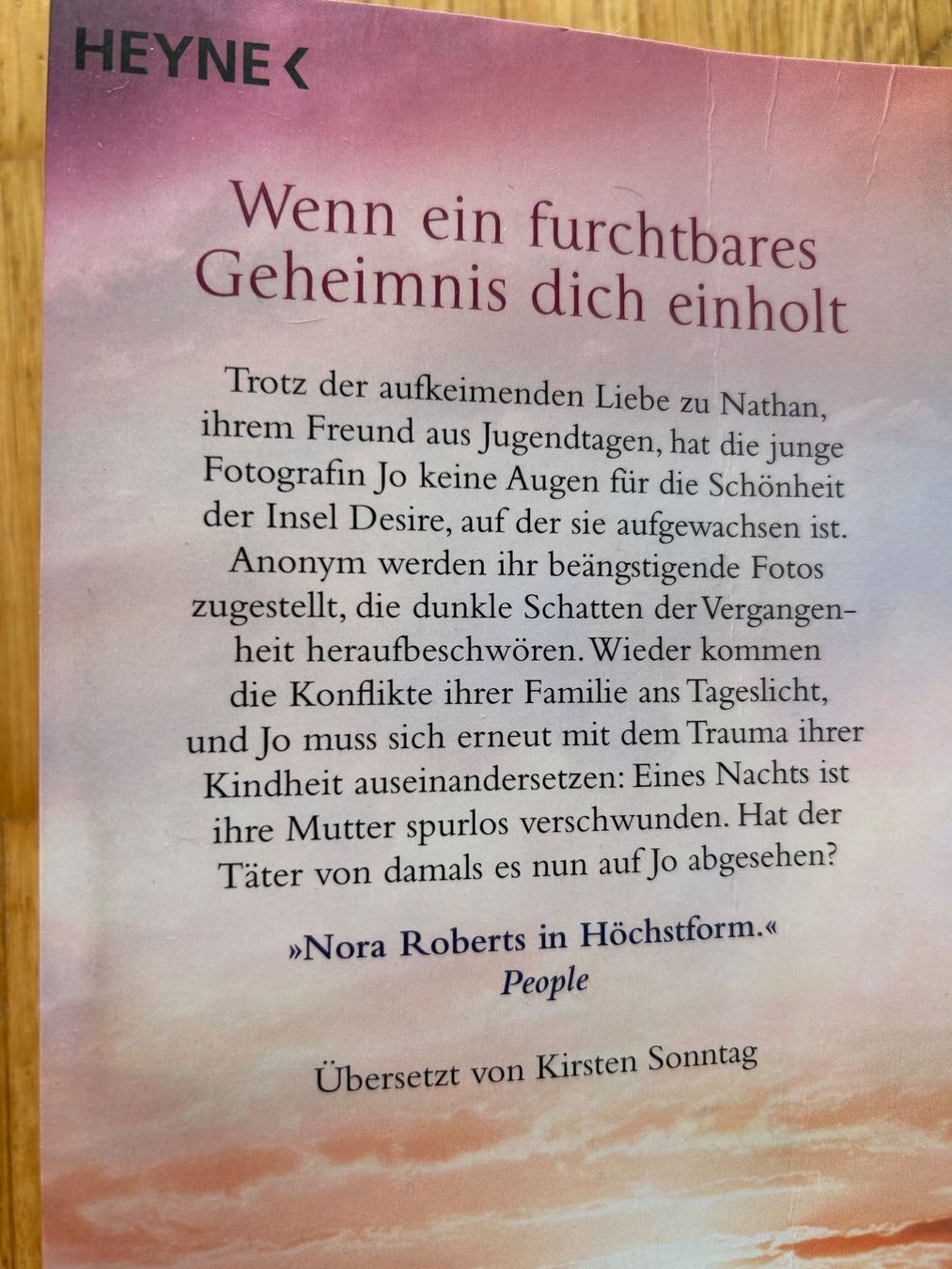 Libri: Nora Roberts - Insel der Sehnsucht – Usato da Menziken venduto da August2023 1
