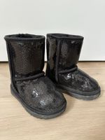 Bottes Ugg bébé fille taille 22 noires à paillettes en très 