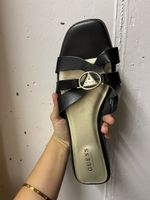 Claquettes Guess