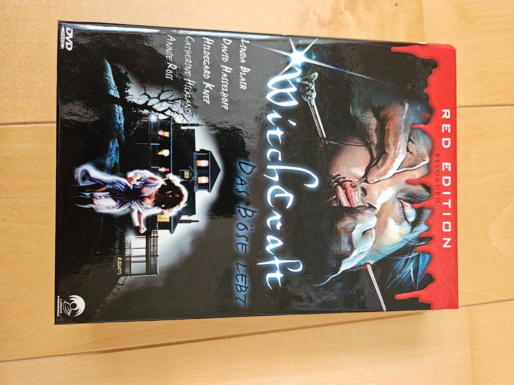 Tous les DVDs: Witchcraft - Kleine Hartbox - Red Edition – D'occasion à Wildberg par Reunionevents