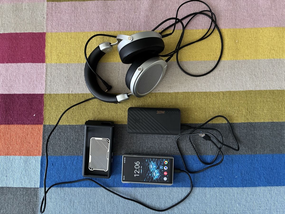 Lecteur media portable: FiiO M23 HiRes Audio Player mit Kopfhörer – D'occasion à Zürich par Laszlo75-ZH