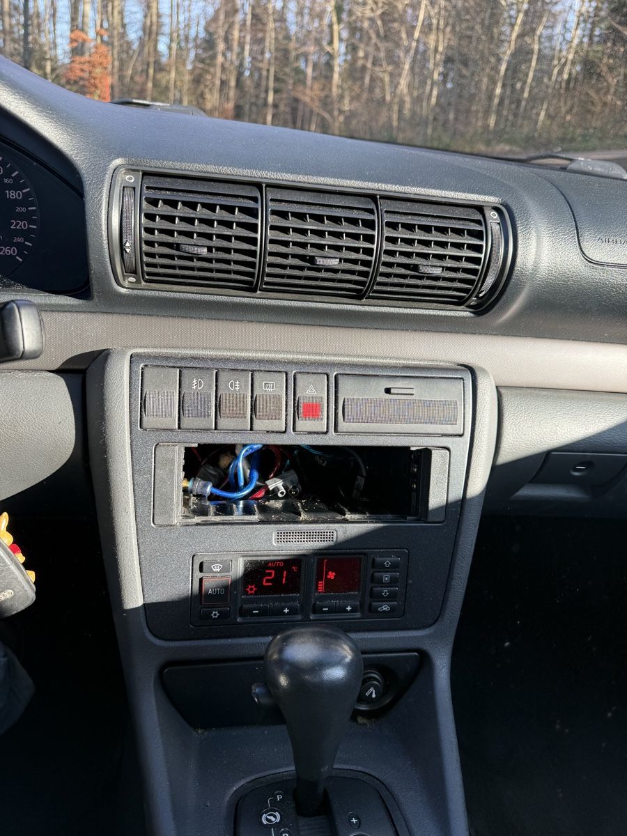 Audi Automobili: Audi A4 Automat – Usato da Bretzwil venduto da angel094 7