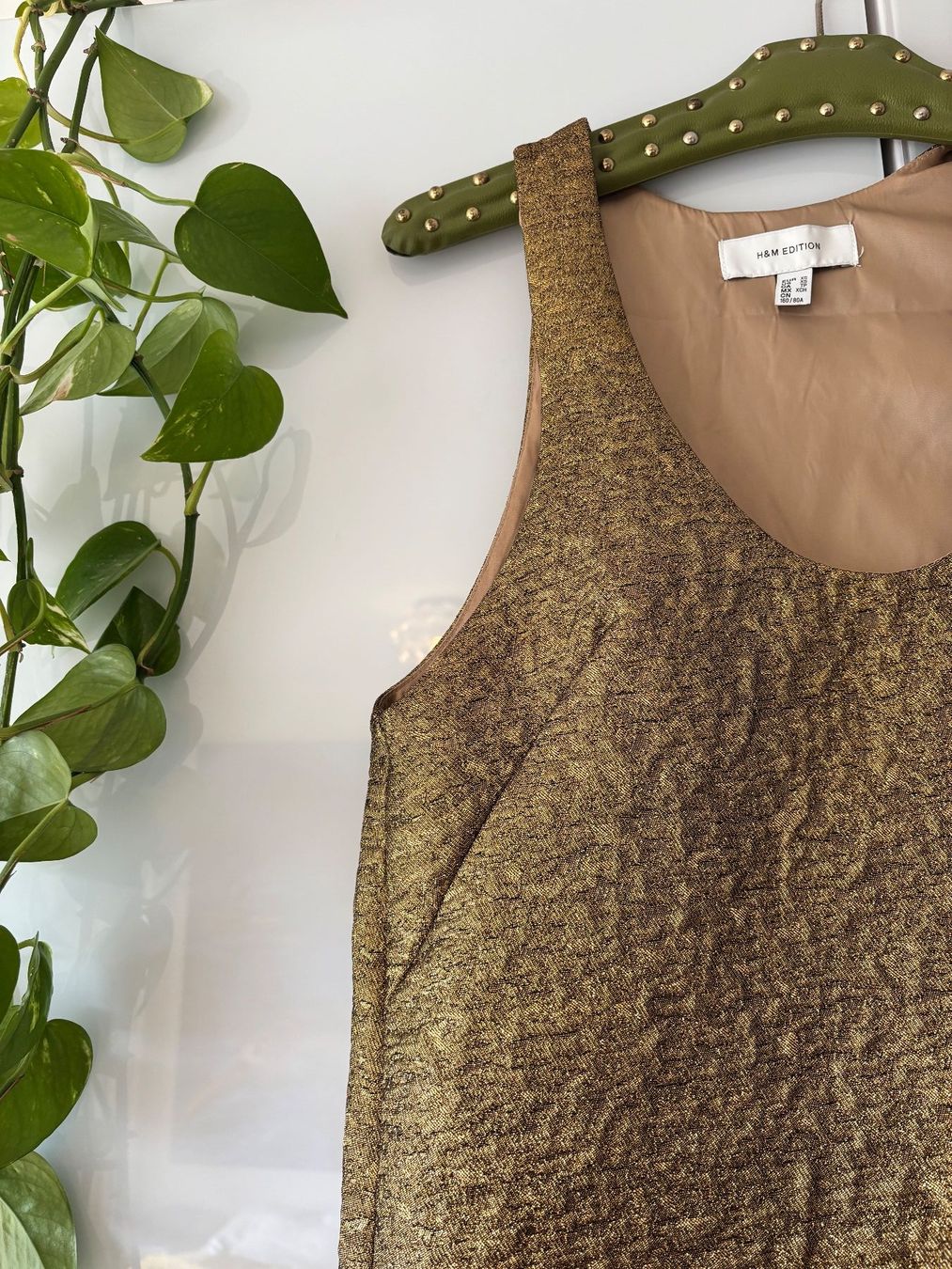 H&M Tops: H&M Edition goldenes Top Gr. XS – Gebraucht aus Zürich von missmodernage 2
