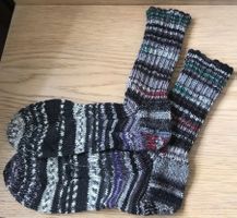 Gestrickte Herrensocken  NEU   Grösse  44/45