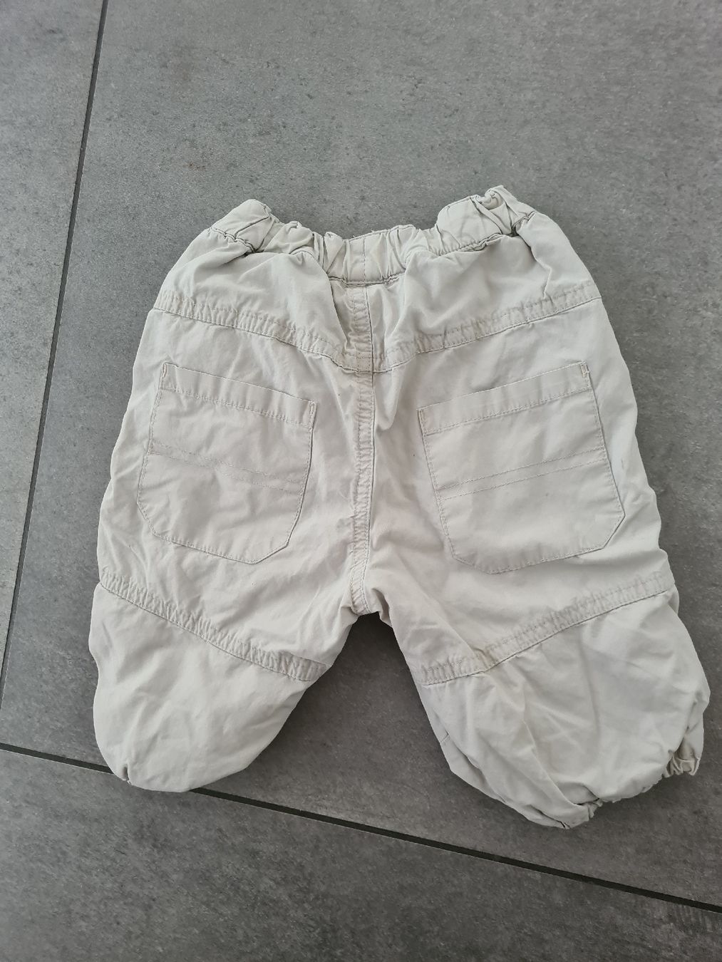 H&M Pantaloni: Hose L.O.G.G. beige Grösse 62 – Usato da Kriens venduto da Mirii91 1