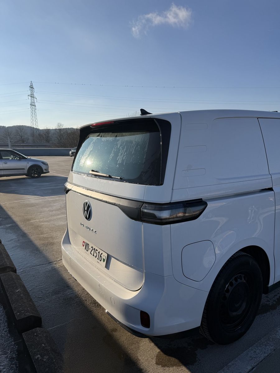 VW Nutzfahrzeuge: VW id Buzz Cargo Pro – Gebraucht aus Orges von lat_l28l 2