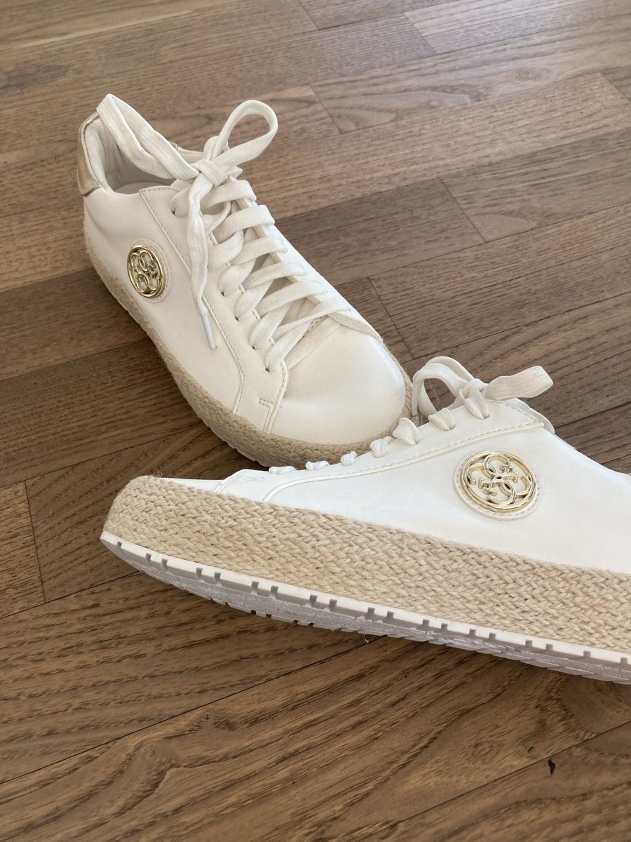 Guess Scarpe da donna: Guess Damensneaker – Usato da Roggwil BE venduto da Maui2000 1