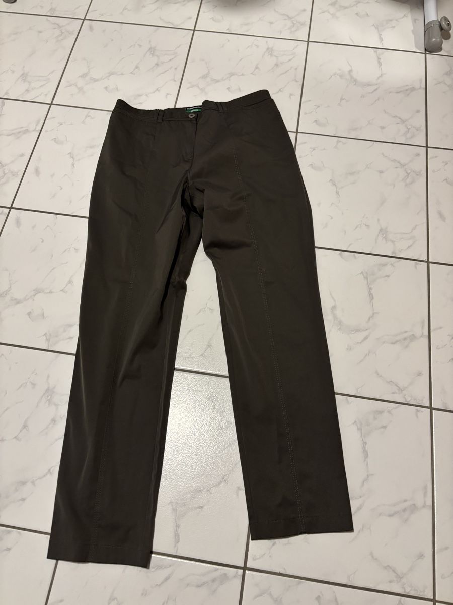 Pantaloni: Pantaloni  – Nuovo (secondo la descrizione) da Schwyz venduto da Francesca54