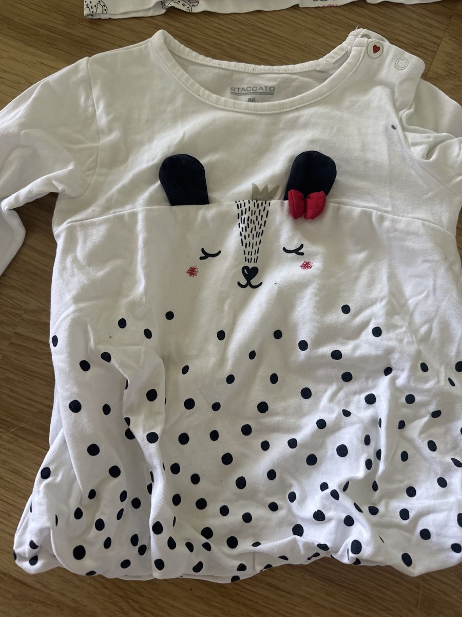Lotti & Set di vestiti: Kleiderset aus 3 T-Shirts Gr 86 – Usato da Rüschlikon venduto da Retobernina 1