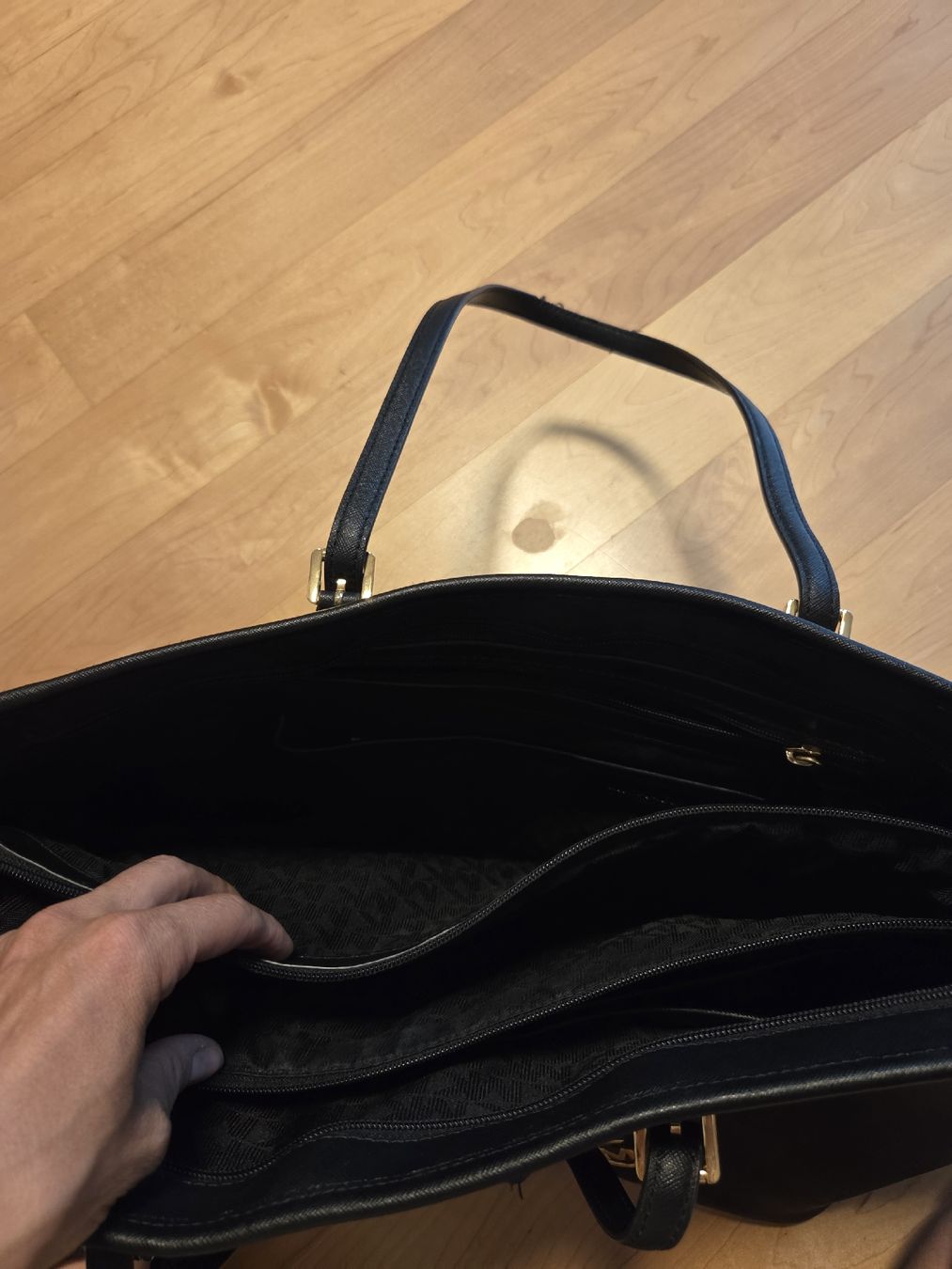 Michael Kors Borse da donna: Michael Kors black big bag – Usato da Zollikon venduto da kklezlova 2