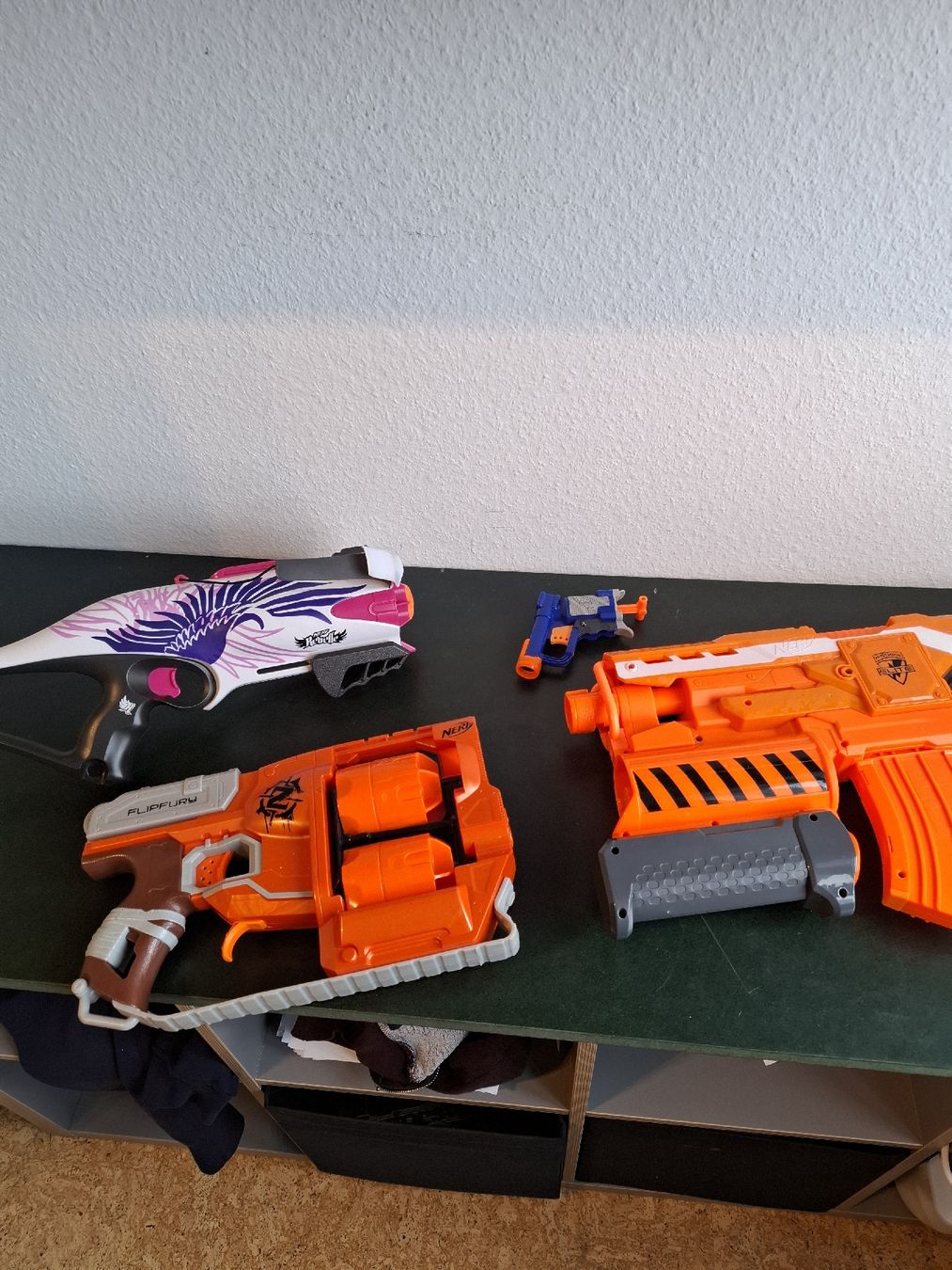Nerf Jouets: Nerf Gewehre 4stk – D'occasion à Ruswil par wil_9xhv