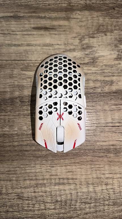 Mouse: Ultralight Finalmouse Gaming Maus Weiß/Rot – Usato da Urtenen-Schönbühl venduto da Cemorra 2