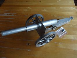 réplique de canon en aluminium