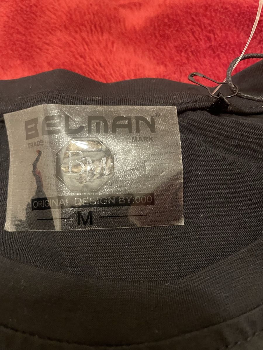 T-shirt: T Shirt – Nuovo (secondo la descrizione) da Berikon venduto da TheMangle 2